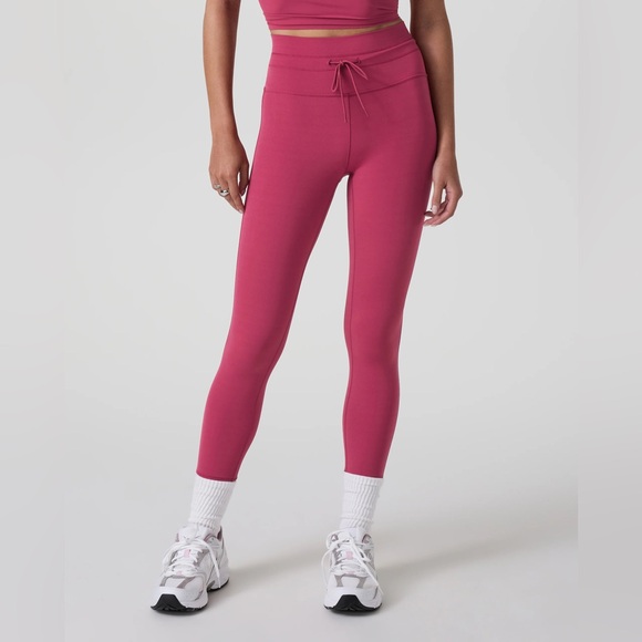Vuori Pants - Vuori Daily Form Legging, Women’s XS, Pinot Pink